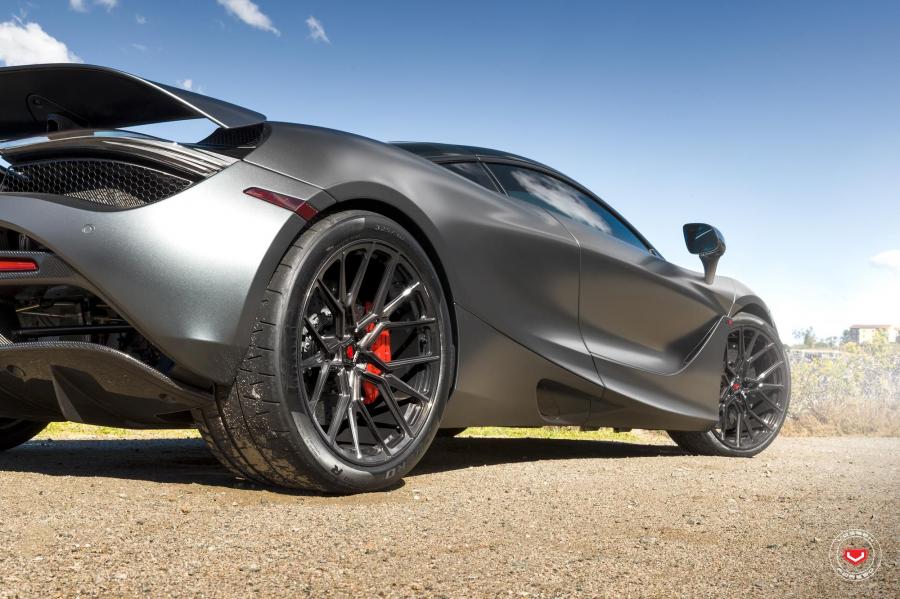 Детали экстерьера McLaren 720S on Vossen Wheels (M-X3) 2018 года  (фото 13 из 14)